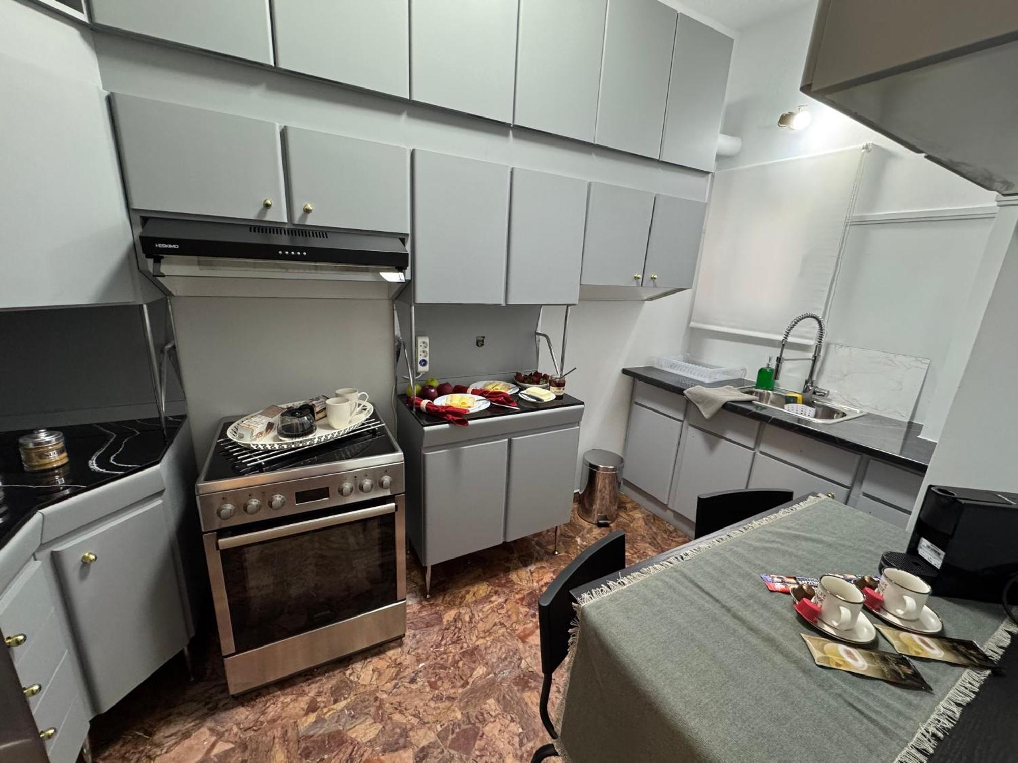 Living Near Acropolis By Sylvia Staikou 2Nd & 3D Floor Apartment Athens Exterior photo