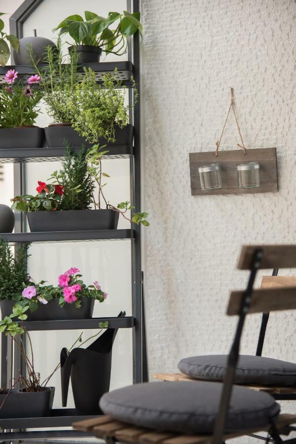 Living Near Acropolis By Sylvia Staikou 2Nd & 3D Floor Apartment Athens Exterior photo